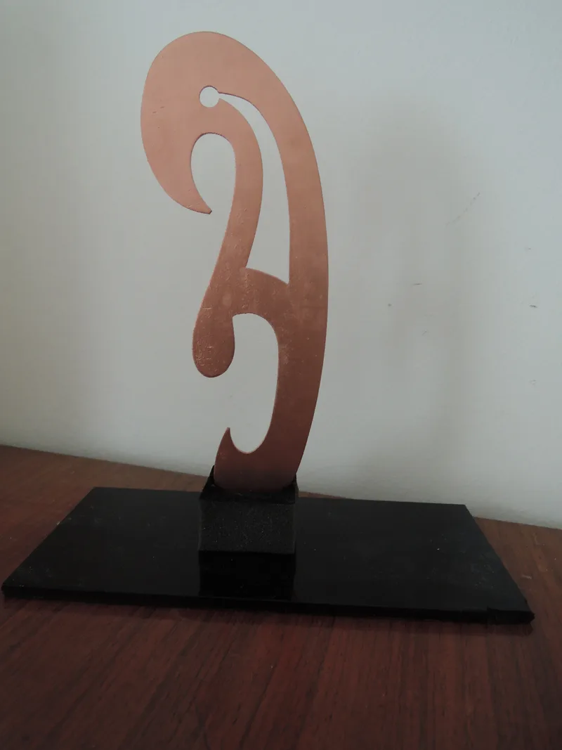 Leo van Tongerloo, Fötus, Wood, foam rubber, glass plate